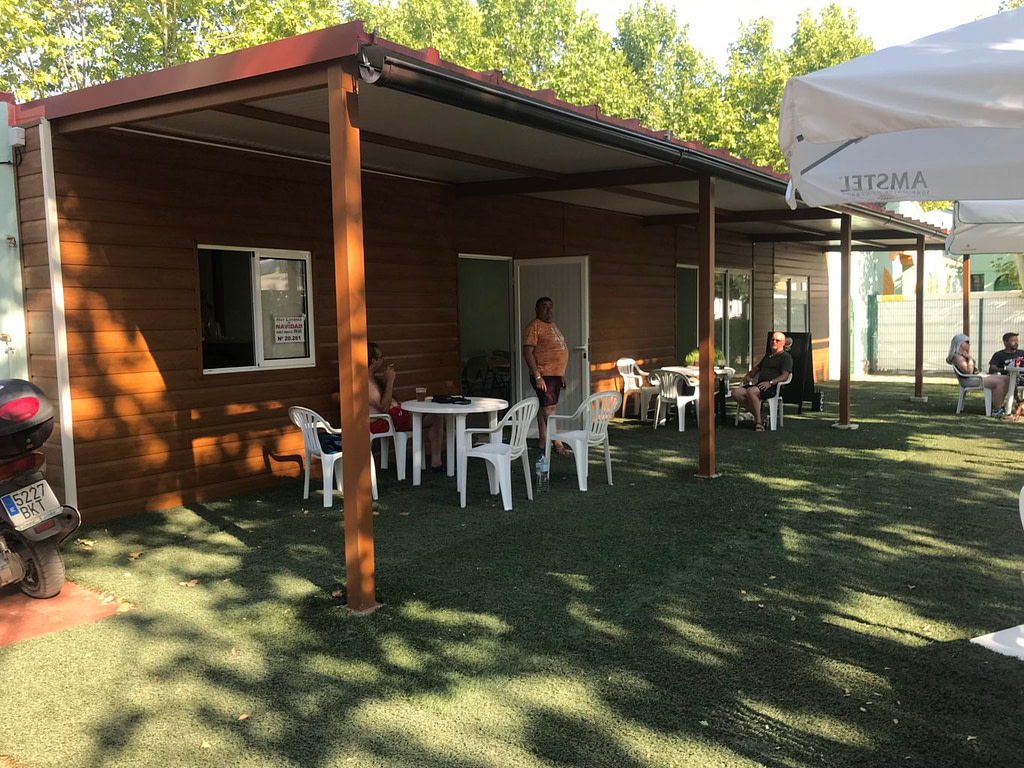 cafeteria prefabricada para camping